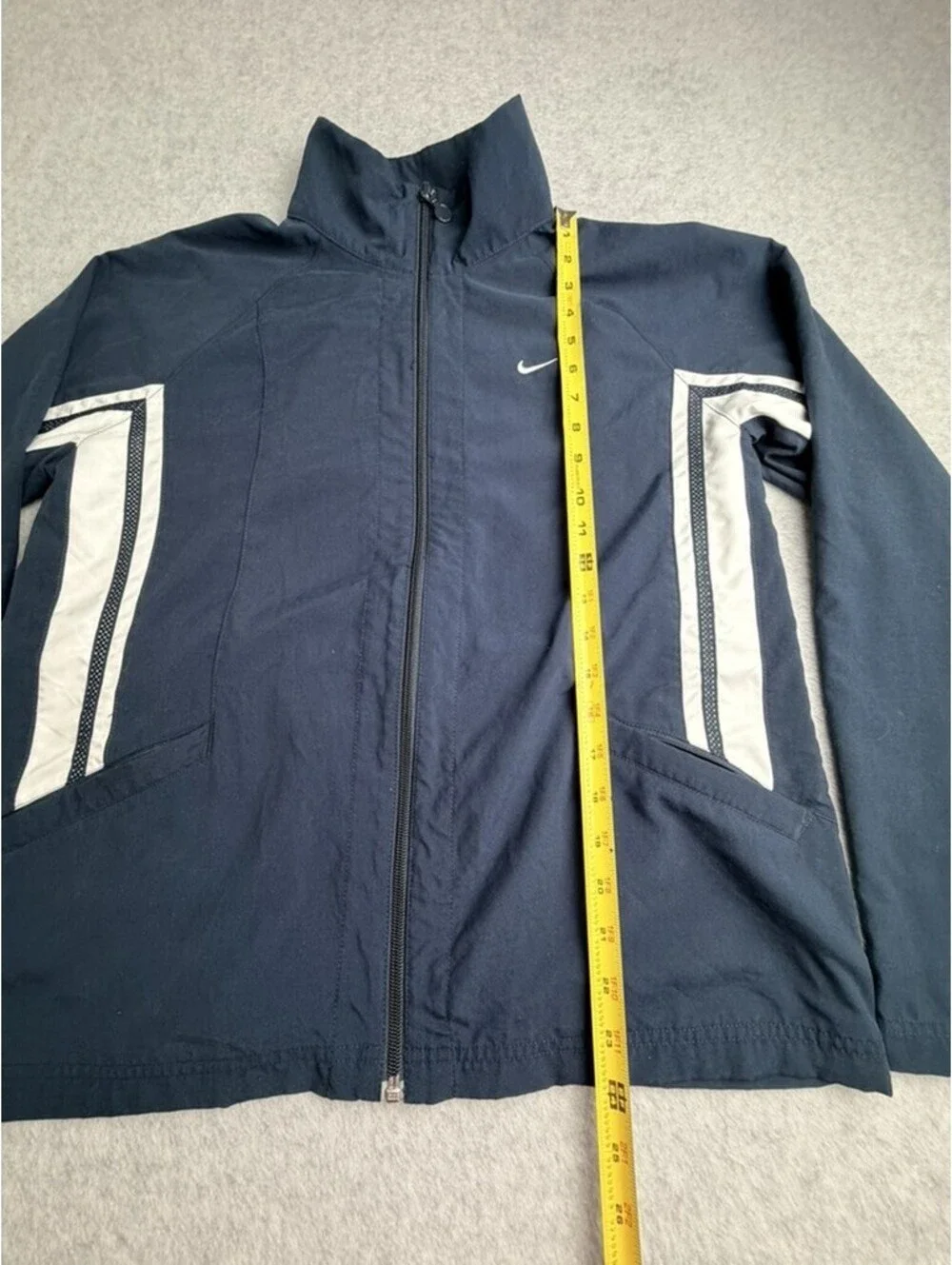 Nike Womens Athletic Jacket Navy Blue White Striped Full Zip Polyester Mock Neck